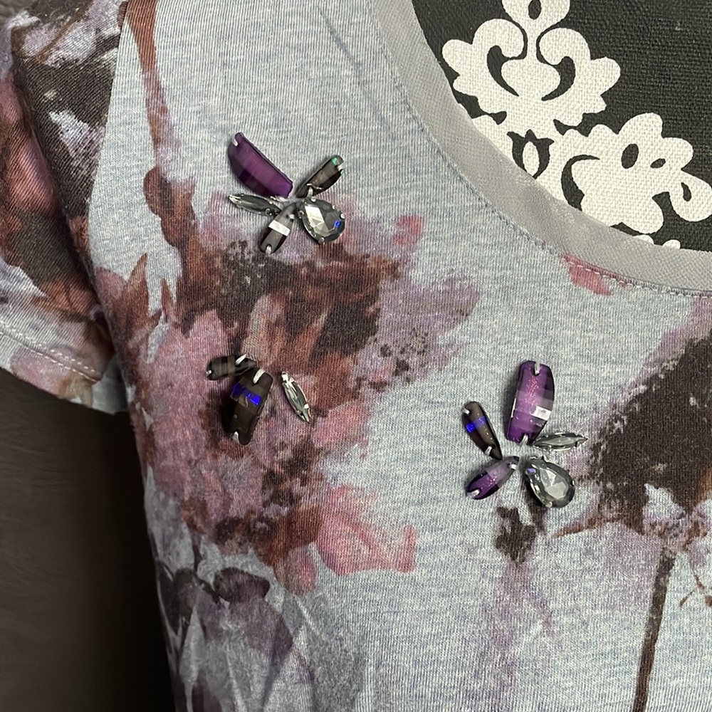 SIMPLY VERA VERA WANG Gray Floral T-Shirt Size PM - Picture 3 of 6